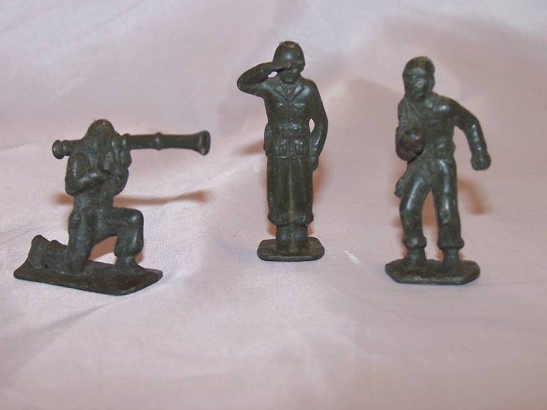 Image 0 of Toy Plastic Army Men, Three Soldiers, Vintage 