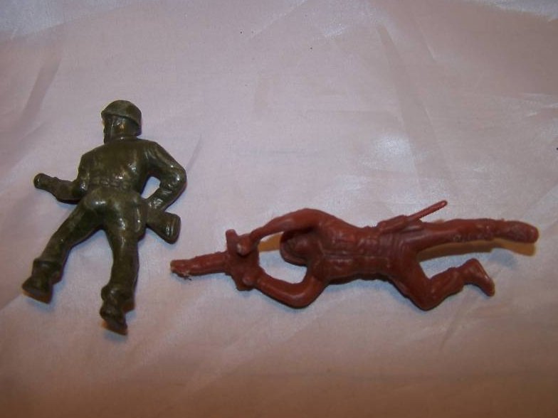 Image 1 of Toy Plastic Soldiers, One Green, One Brown, w Guns