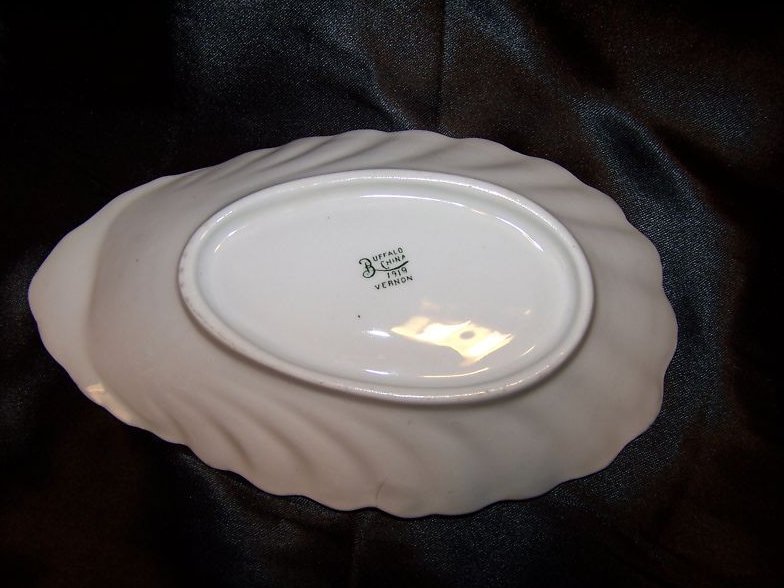 Image 1 of Green and White Scalloped Seashell Dish, Buffalo China