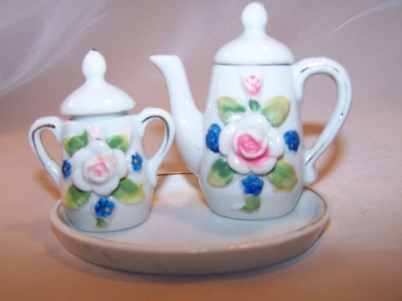 Image 0 of Miniature Tea Set with Roses, Forget-Me-Nots, Japan