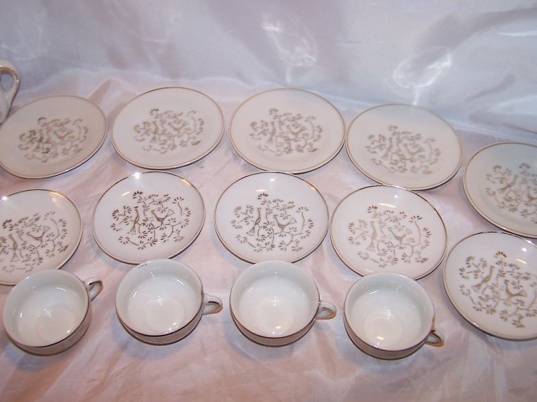 Image 5 of Childs 24 Piece Tea Set with Basket, Japan