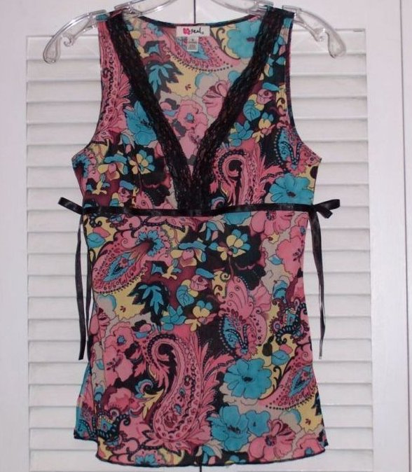 Juniors Sz S Sleeveless Floral, Paisley w Lace, Seal