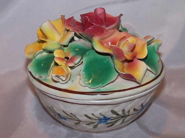 Image 3 of Hand Painted Sculpted Bowl w Lid, MBD Italian Pottery, Italy