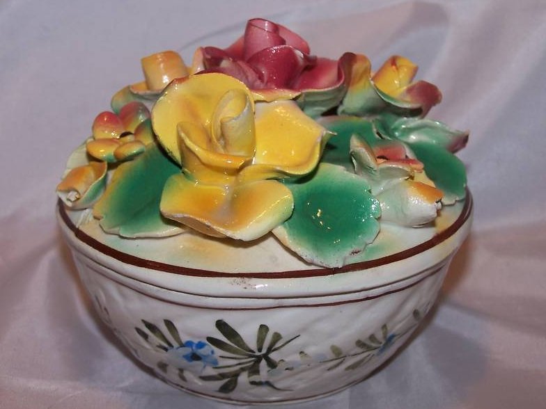 Image 4 of Hand Painted Sculpted Bowl w Lid, MBD Italian Pottery, Italy