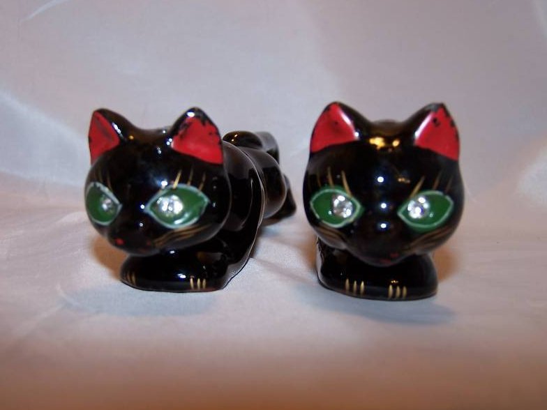 Rhinestone Eye Black Cat Salt Pepper Shakers, Japan
