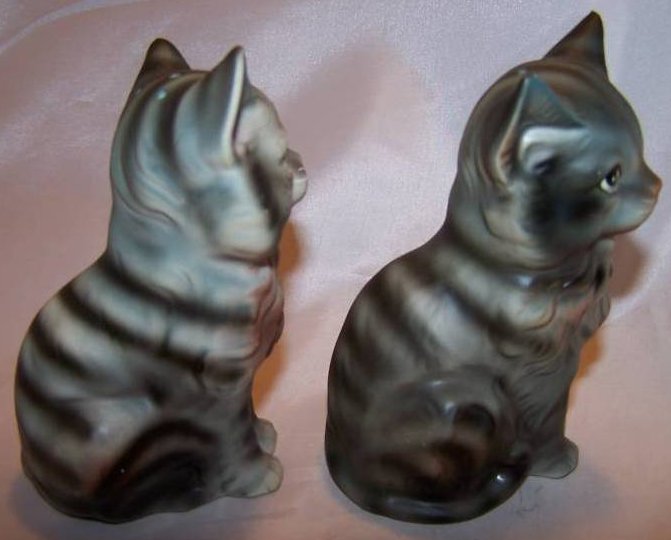 Image 3 of Striped Cat Salt and Pepper Shakers, Lego, Japan Japanese