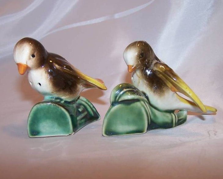 Image 1 of Birds on Branches Salt and Pepper Shakers, Japan Japanese