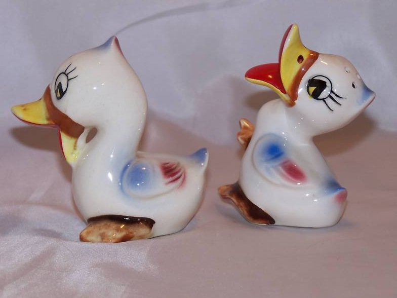 Image 1 of Colorful Duck Salt and Pepper Shakers Shaker Set, Japan Japanese