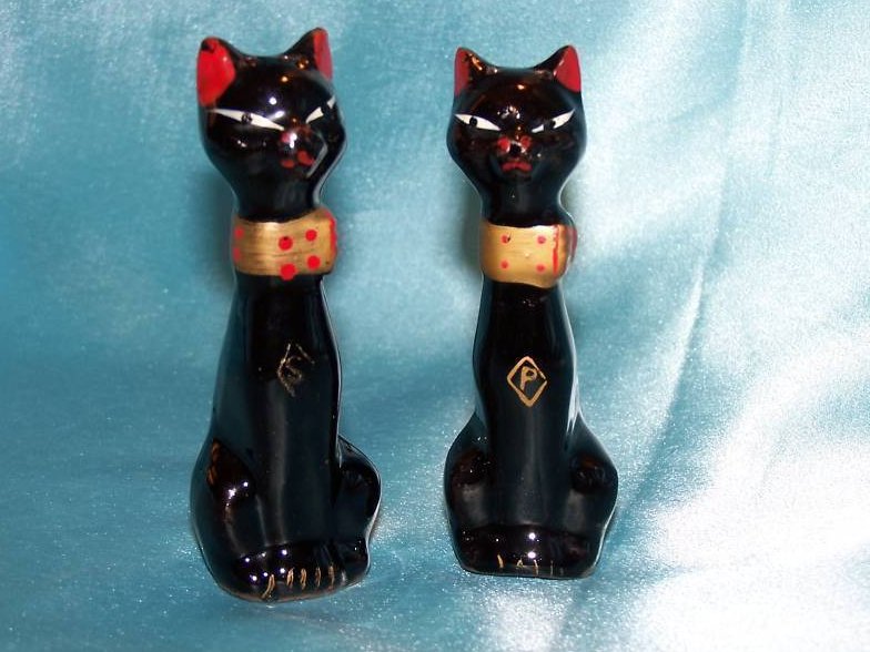 Black Cat Kitten Kitty Salt Pepper Shakers, Japan