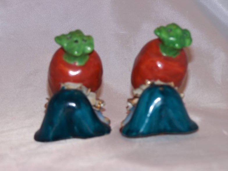 Image 2 of Carrot Salt and Pepper Shakers Shaker, Japan Japanese