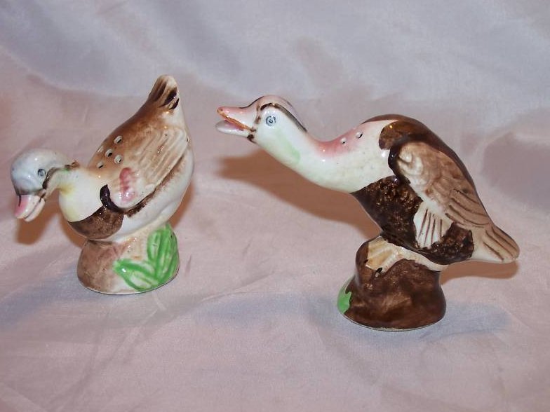 Image 1 of Brown Duck Salt and Pepper Shakers Shaker Set, Japan Japanese