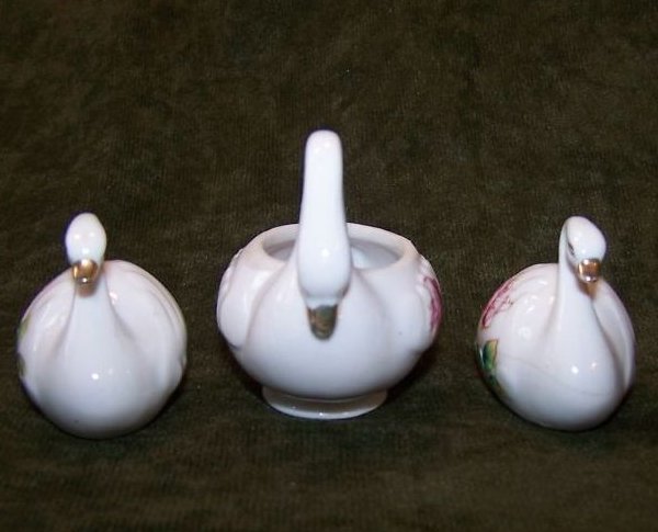 Image 1 of 3 Piece Swan Salt, Pepper Shakers Shaker Set, Japan