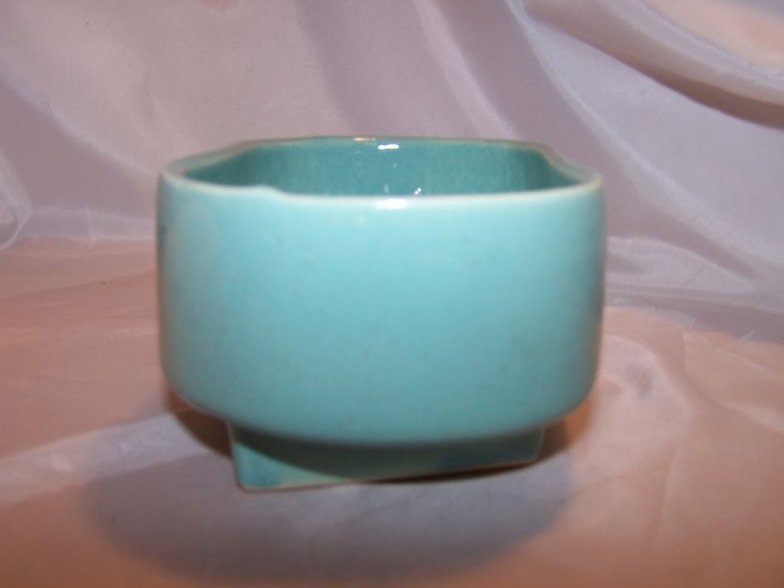 Image 3 of McCoy Pottery Footed Planter, Speckled Green Gloss, USA