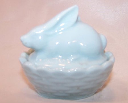 Light Blue Glass Bunny in a Basket Salt Dip Covered Dish