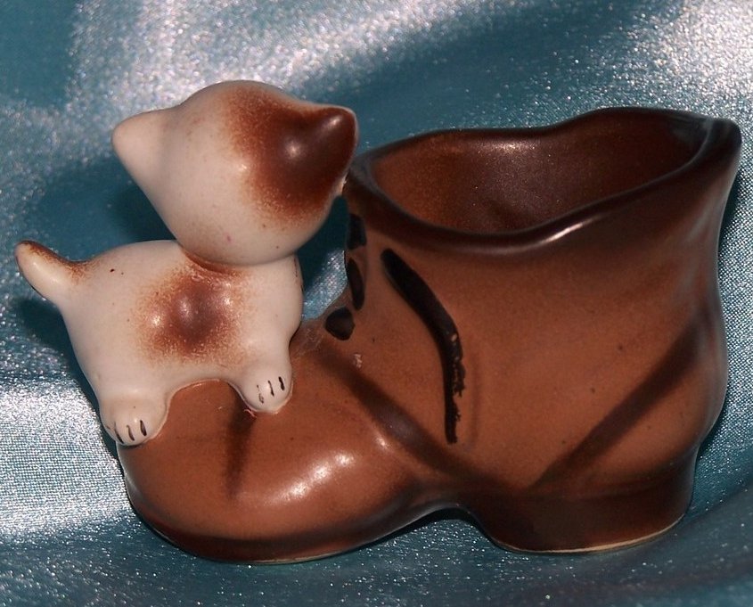 Image 1 of Antique Enesco Kitten w Boot Mini Planter, Toothpick Holder