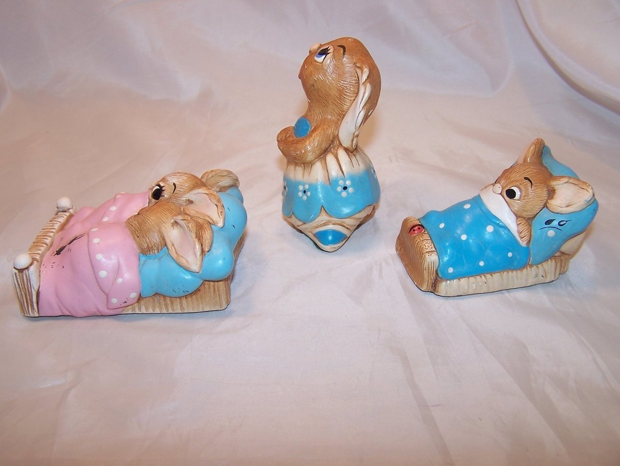 Image 1 of Pendelfin Lullaby Mom, Wakey, and Twins Rabbits, England