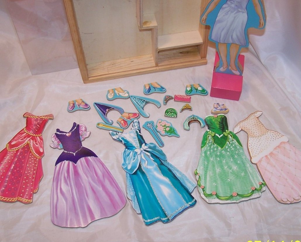 Image 3 of Melissa and Doug Magnetic Dress Up Princess, Ages 3 up