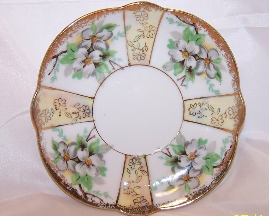 Dogwood Blossoms, Gold, Trimont Ware, Saucer Plate, Japan