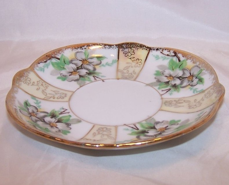 Image 2 of Dogwood Blossoms, Gold, Trimont Ware, Saucer Plate, Japan