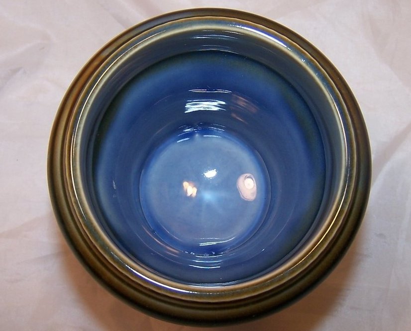 Image 2 of Wade Irish Porcelain Shamrock Vase Urn, Blue and Green