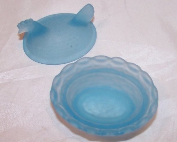 Image 1 of Blue Vaseline Glass Chicken Salt Dip Dish, Almost 2 Inches