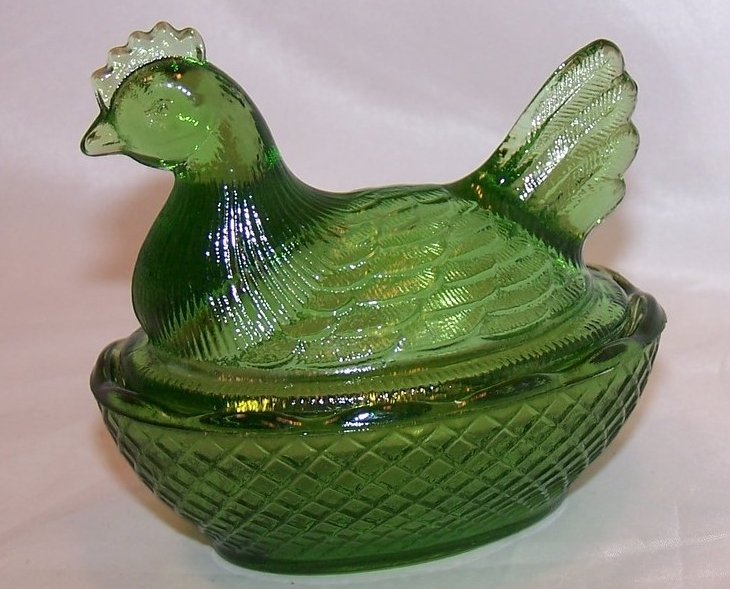 Image 0 of 3 Inch Green Glass Chicken in a Basket Covered Dish