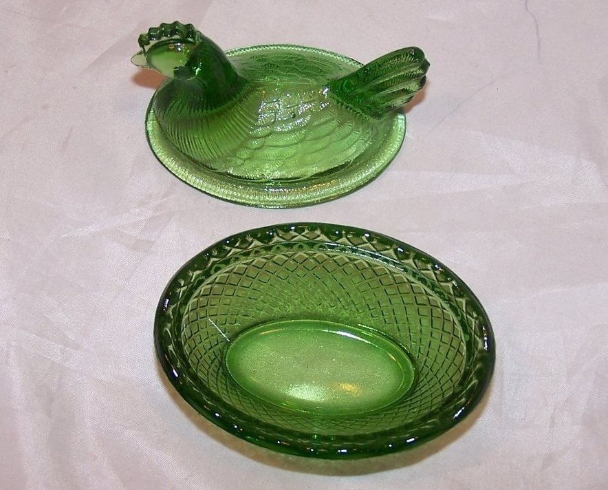 Image 3 of 3 Inch Green Glass Chicken in a Basket Covered Dish