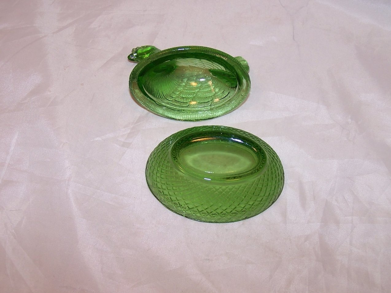 Image 4 of 3 Inch Green Glass Chicken in a Basket Covered Dish