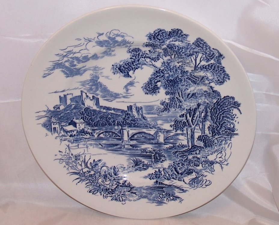 Image 2 of Wedgwood Countryside Dinner Plate, 10 inches, 2 Available