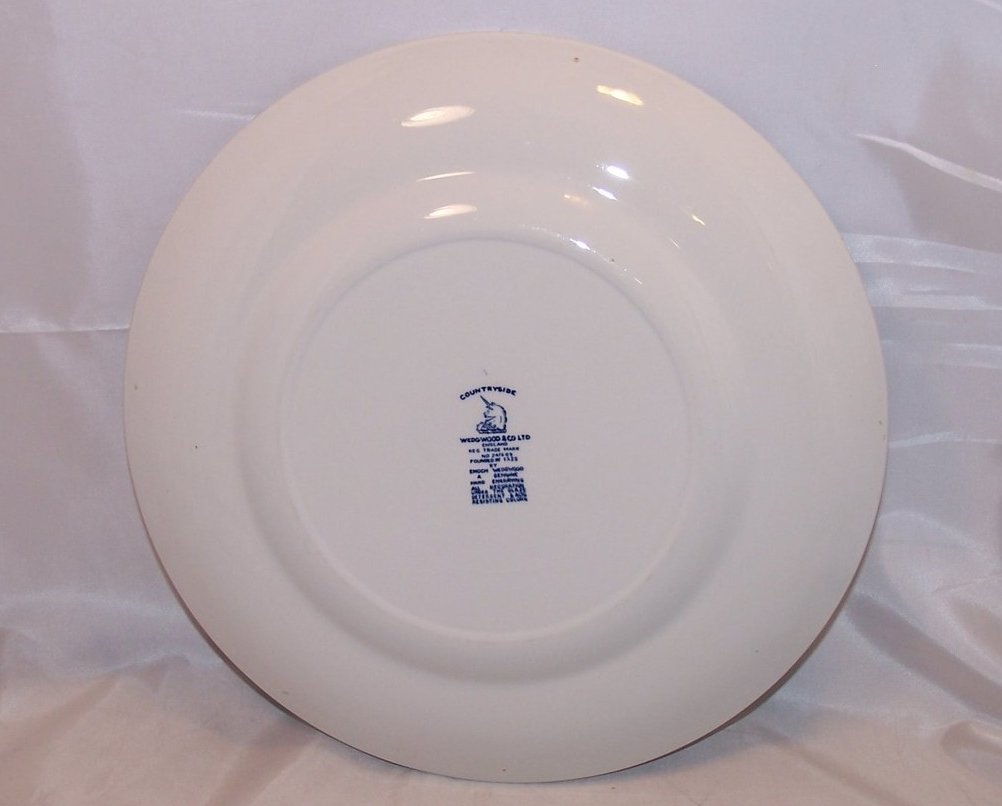 Image 3 of Wedgwood Countryside Dinner Plate, 10 inches, 2 Available