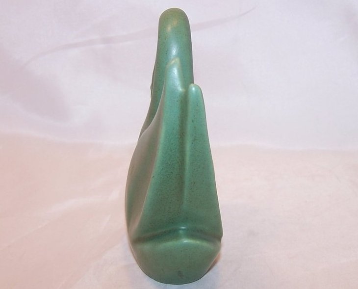 Image 1 of Swan Figurine, Classic,  Porcelain, Green Brown Speckled