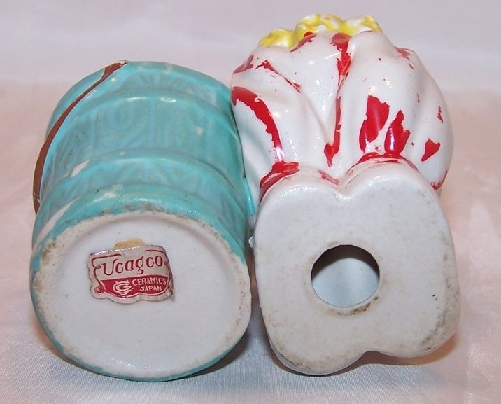 Image 4 of Ucagco Ceramic Kissing Dutch Boy, Tulips, Red Stripes, Japan