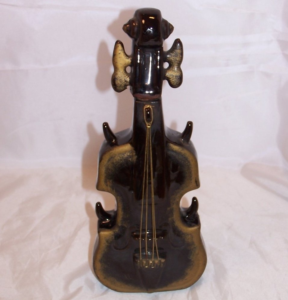 Image 0 of Violin Decanter Standing, Japan