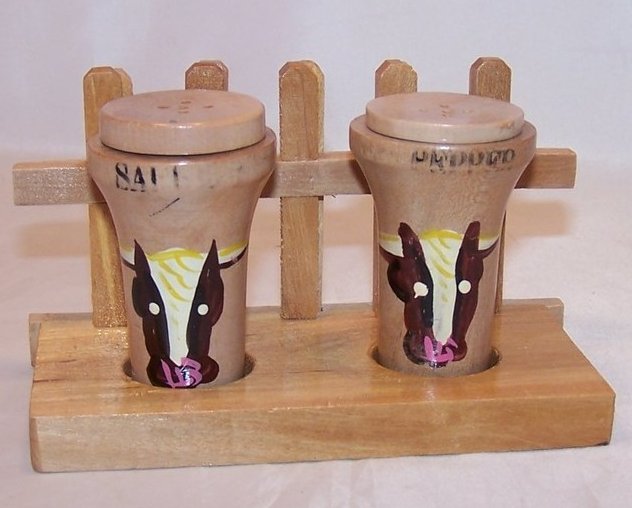 Cow, Bull Salt and Pepper Shakers Shaker with Stand, Japan