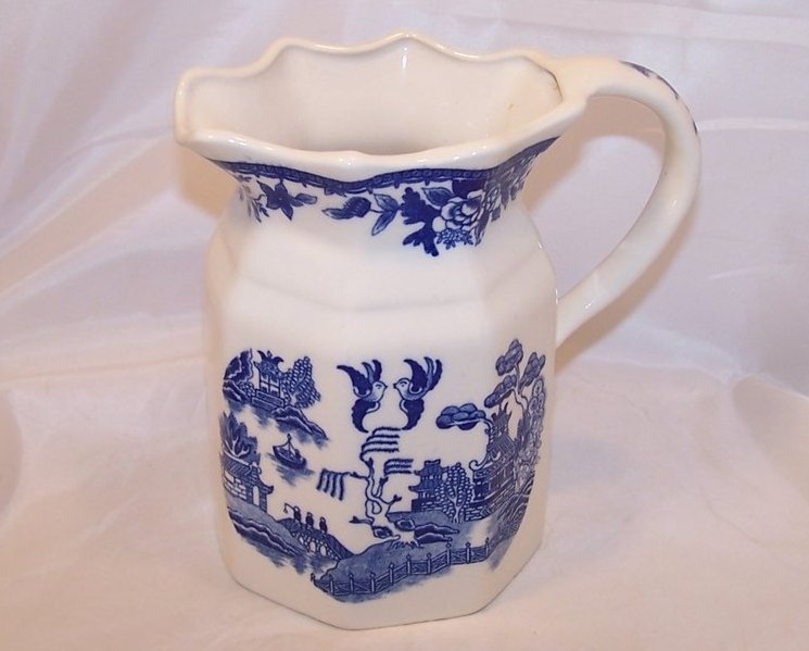 Image 2 of Japanese Double Bird, Eight Sided Pitcher, Wreath and Shamrock, Japan