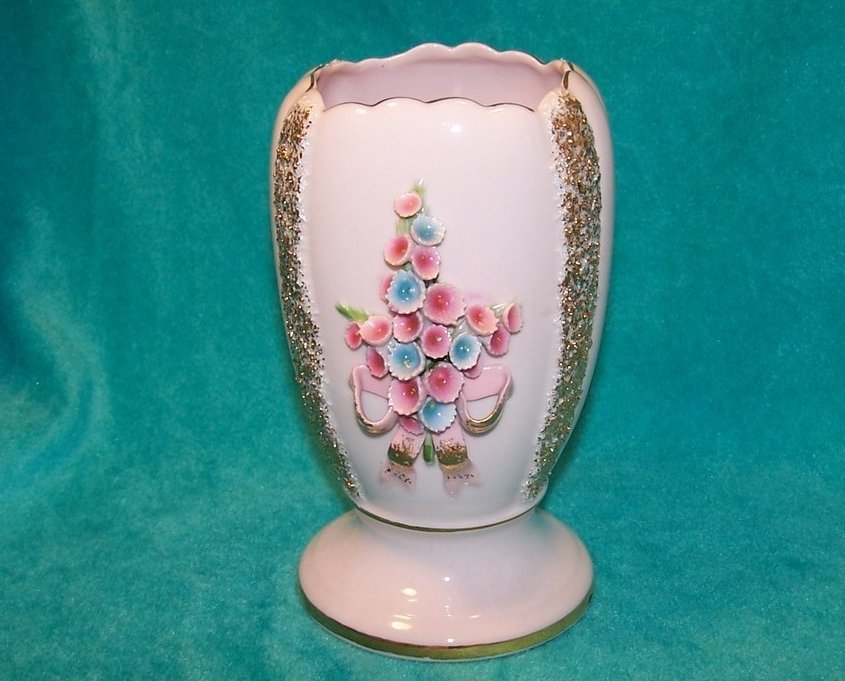 Image 0 of Pink and Gold Vase w Pink and Blue Flowers, Lefton