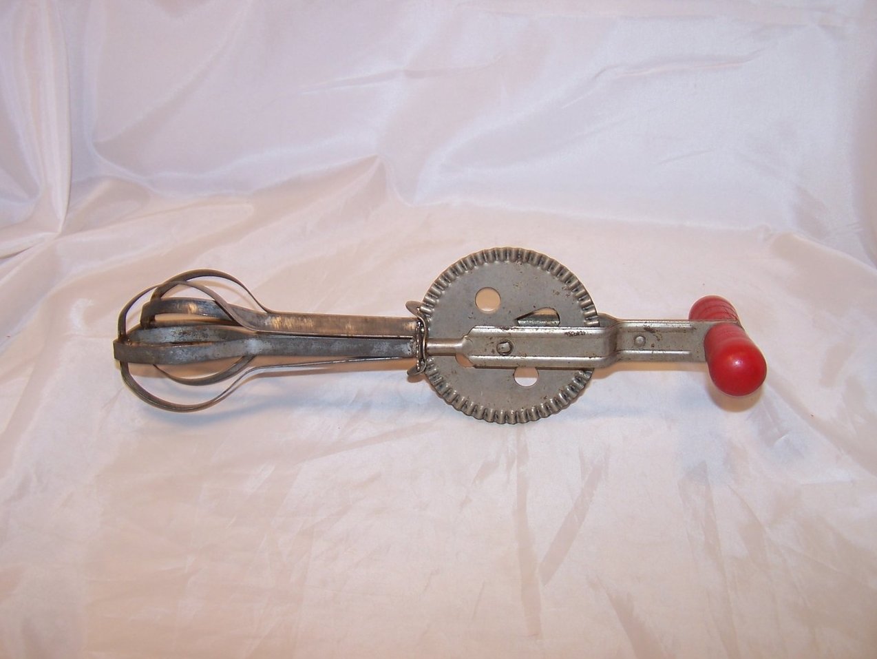 Image 5 of Egg Beater High Speed Super Center Drive Metal Gears Vintage