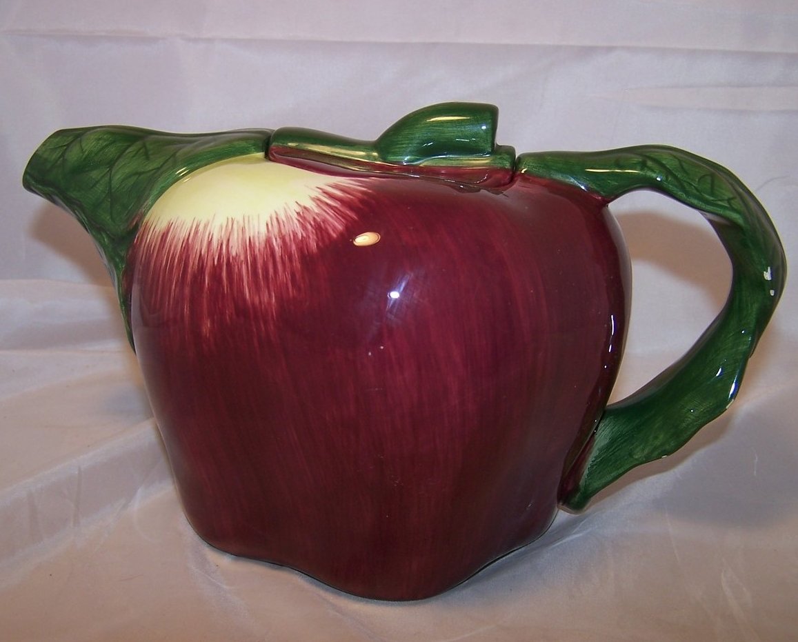 Image 0 of Treasure Craft Appealing Apple Teapot Tea Pot, 5 Cup