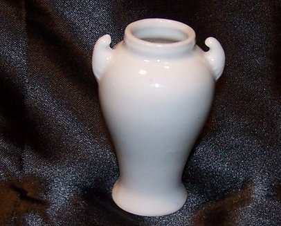 Image 2 of Porcelain Urn Vase w Bamboo Design, Japan Japanese