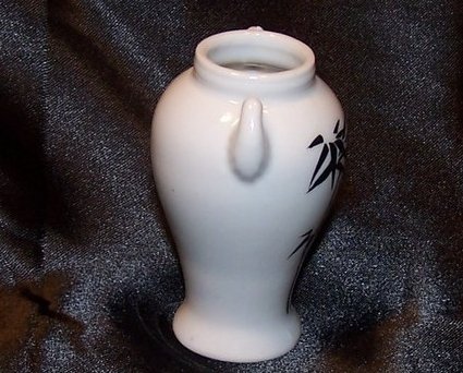 Image 3 of Porcelain Urn Vase w Bamboo Design, Japan Japanese