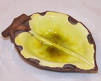 Image 0 of Yellow Leaf Ashtray Ash Tray, Treasure Craft, California, 1962