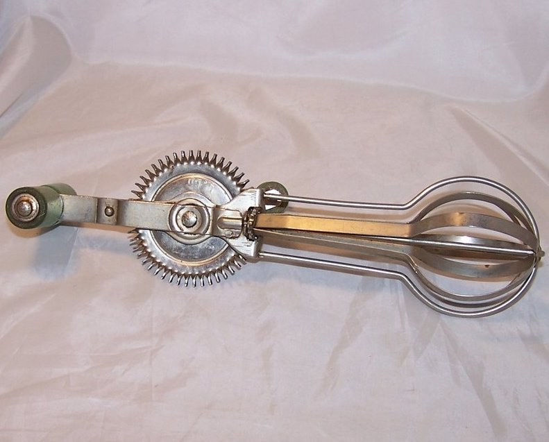 Vintage Egg Beater, Antique United Royalties Ladd Hand Crank Mixer, 1915 