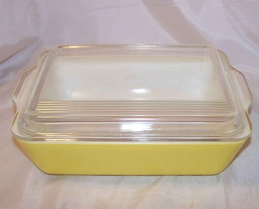 Pyrex Refrigerator, Baking Glass Dish w Lid