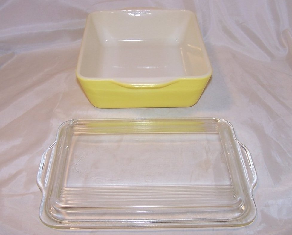 Image 1 of Pyrex Refrigerator, Baking Glass Dish w Lid