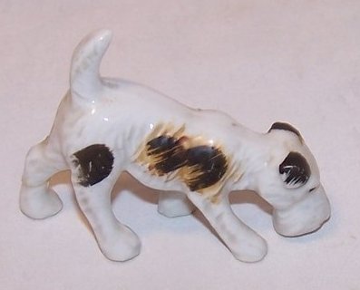 Airedale Terrier Dog Figurine, Japan Japanese