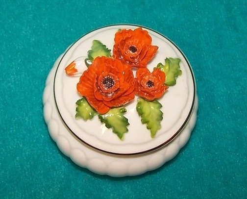 Sculpted Poppies on Bone China Bowl w Lid, Pin Dresser Dish, Napcoware