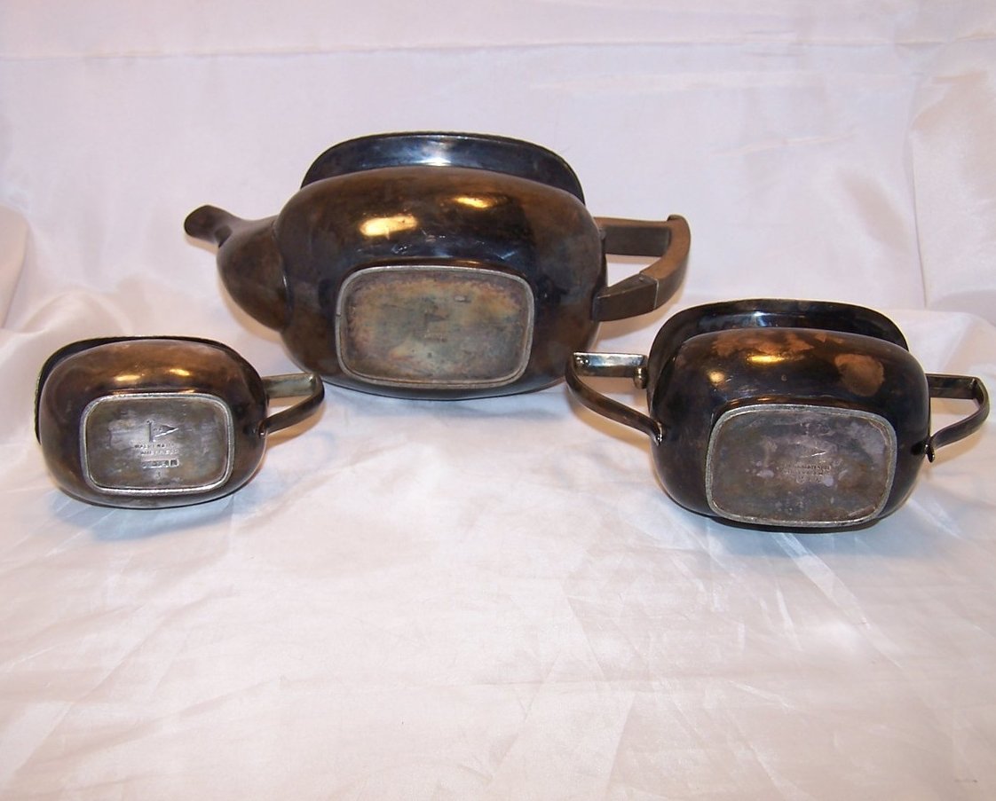 Image 3 of Walker and Hall Silver Tea Set, Teapot, Sugar, Creamer, Sheffield