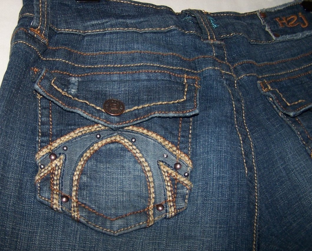 Image 2 of Jrs Sz 7, 8, Distressed Capri Jeans, H2J Production