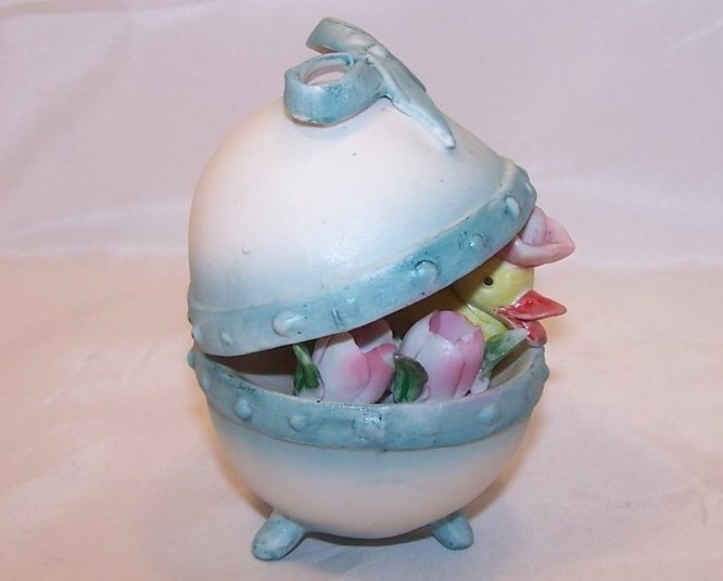 Image 3 of Easter Egg Figurine w Darling Duck in Hat, Flowers