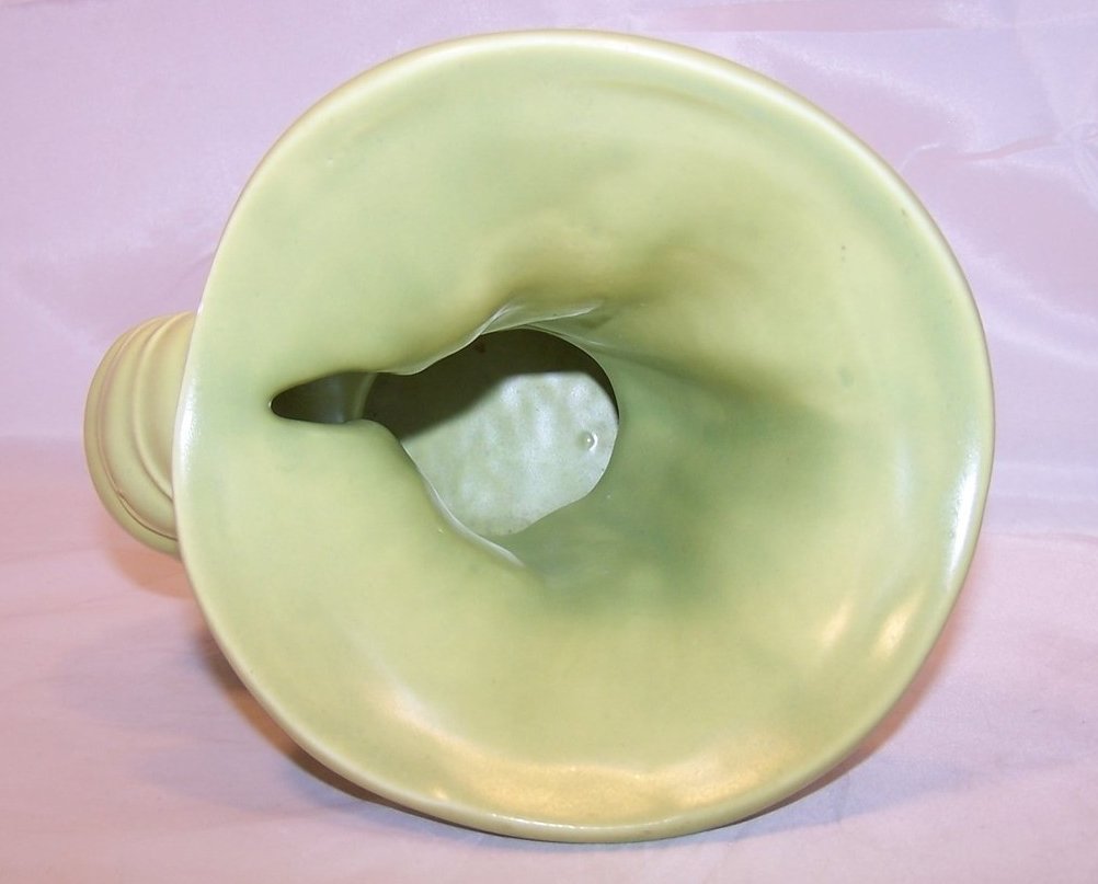 Image 4 of Haeger Cornucopia Vase, Green